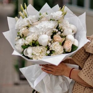 Snow White Bouquet