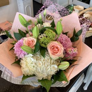 Bq100 Flower Bouquet