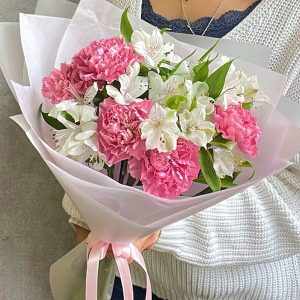 Bouquet of pink cornations