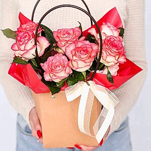 BQ111 Roses in a Bag - Dance Show flowers